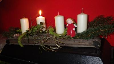 Advent, Advent, ein Lichtlein brennt!